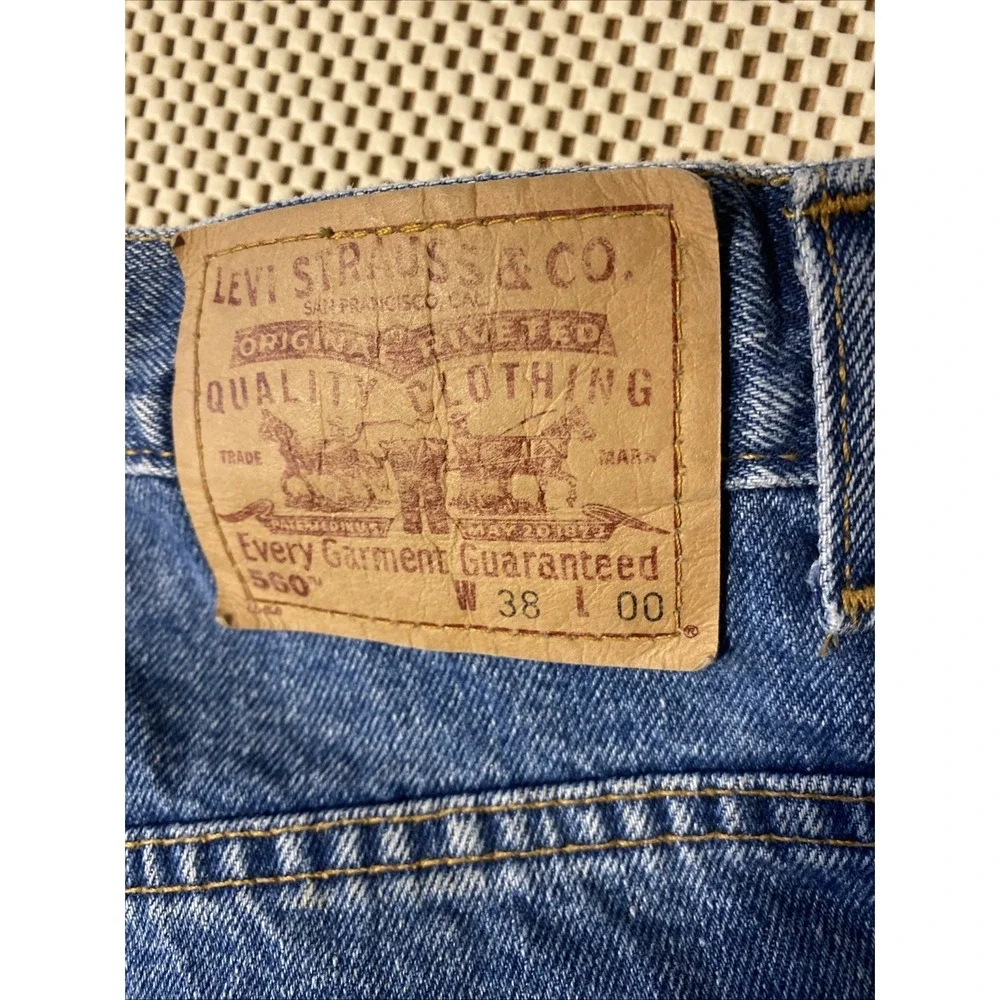 Y2K 01 Levis 560 Men's Blue Jean Shorts Loose Fit Y2K Size 38 Skater - Picture 4 of 6